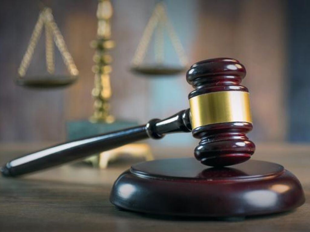 Aspen legal professional put on probation, legislation license suspended