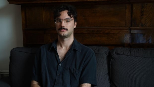 Who gets guidelines in Quebec? Businesses are dipping into suggestions, service workers allege