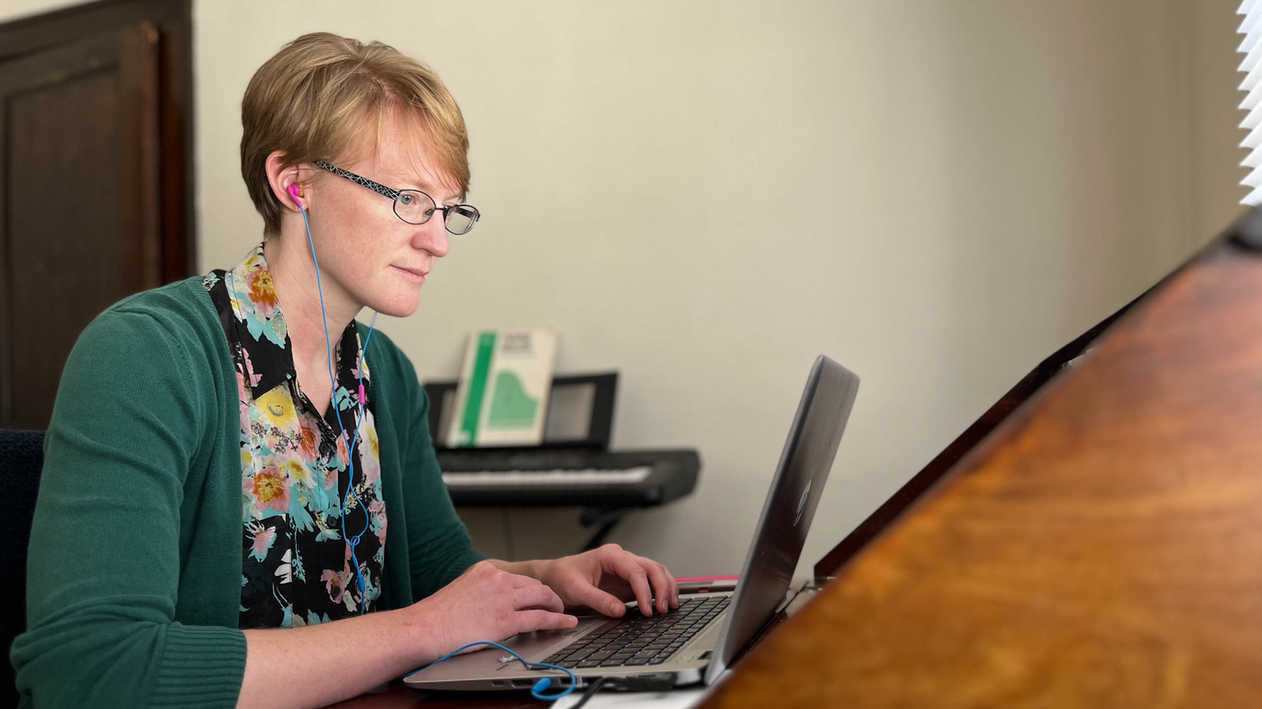 How state abortion bans complicate telehealth abortions : Shots