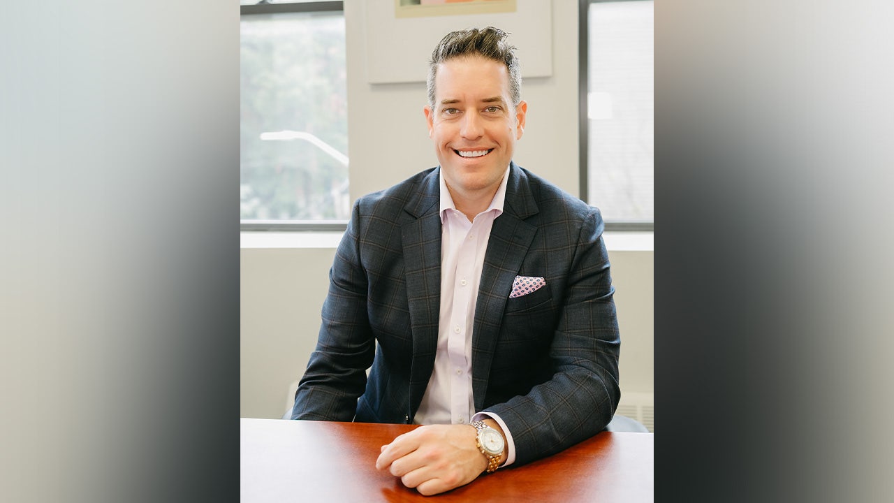 Employment lawyer builds viral platform on trade insider secrets