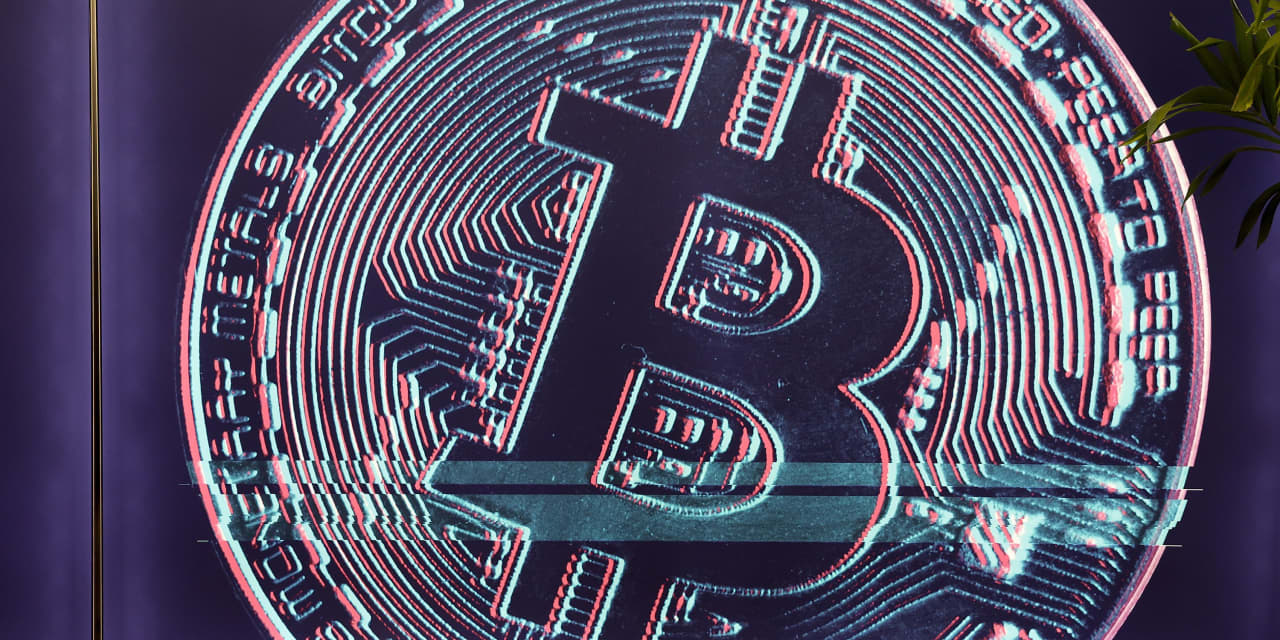 Tax investigators determine likely  billion crypto Ponzi scheme, studies say