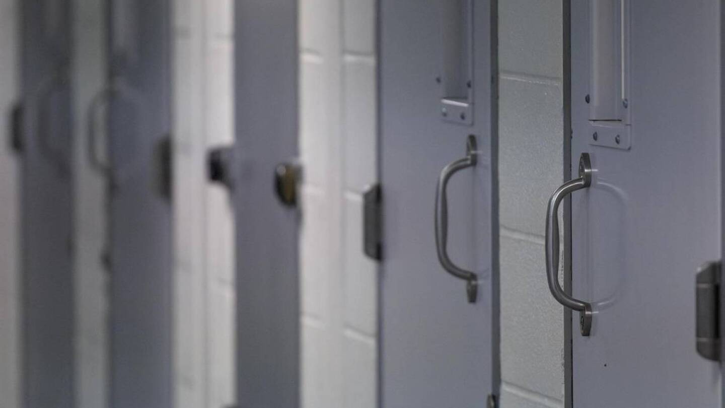 Texas jail supervisor called for medical help immediately after finding inmate unconscious, attorney says