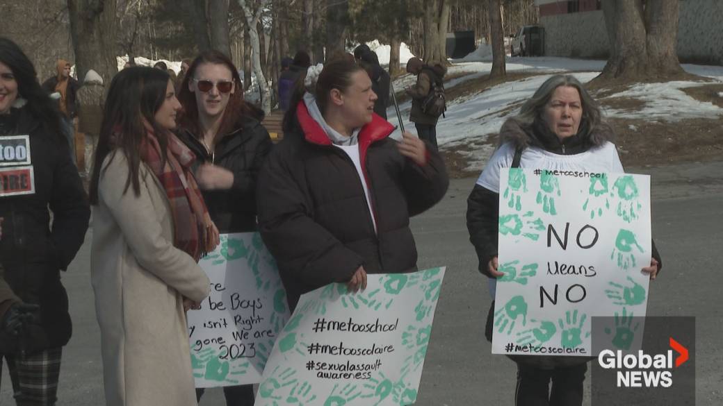 Click to play video: 'Parents of students outraged over Quebec school’s handling of sexual assault allegations'