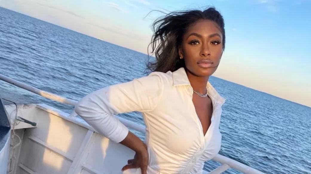 Bumble date who named in Lauren Smith-Fields’ dying cooperating with investigation