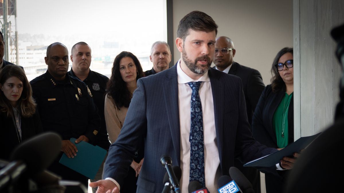 Multnomah County District Attorney Mike Schmidt plans to run for next phrase