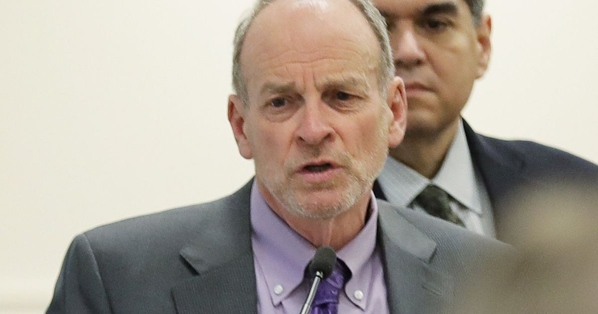 Major WA Democrat pulls support for tax on exported gasoline