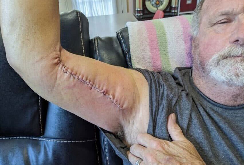 Cain Velasquez taking pictures victims experiencing trauma, attorney says